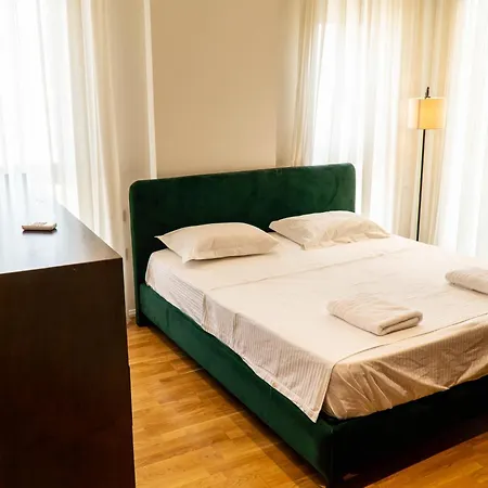 Signature 12 Apartament *