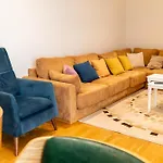 شقة Signature 12 تيرانا