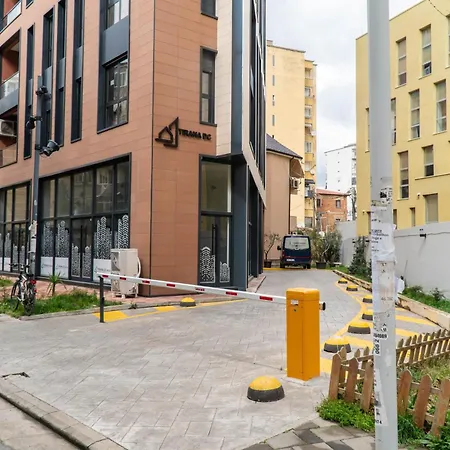 Signature 12 Apartment *